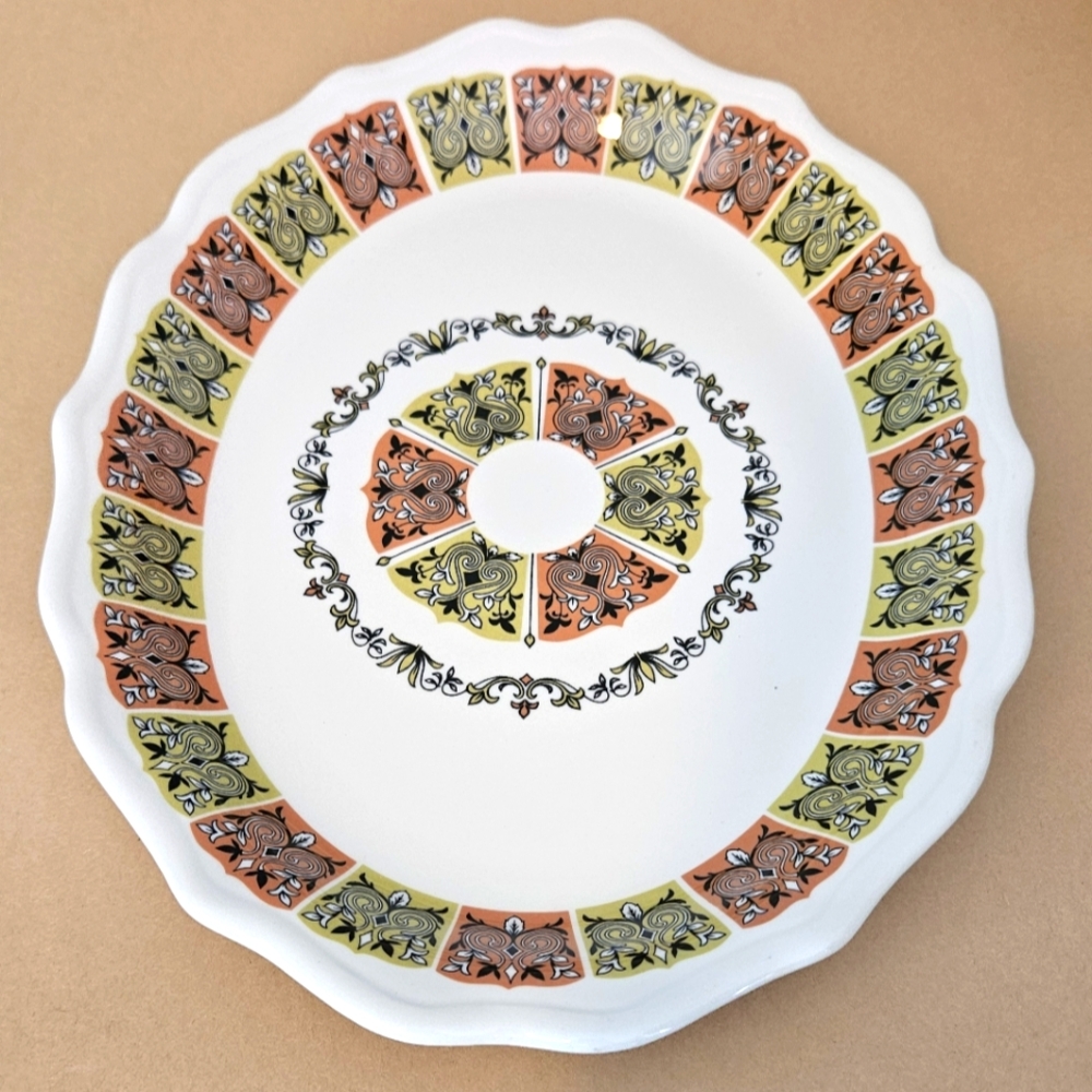 EUC Vintage Syracuse China Coral N' Jade oval serving platter.